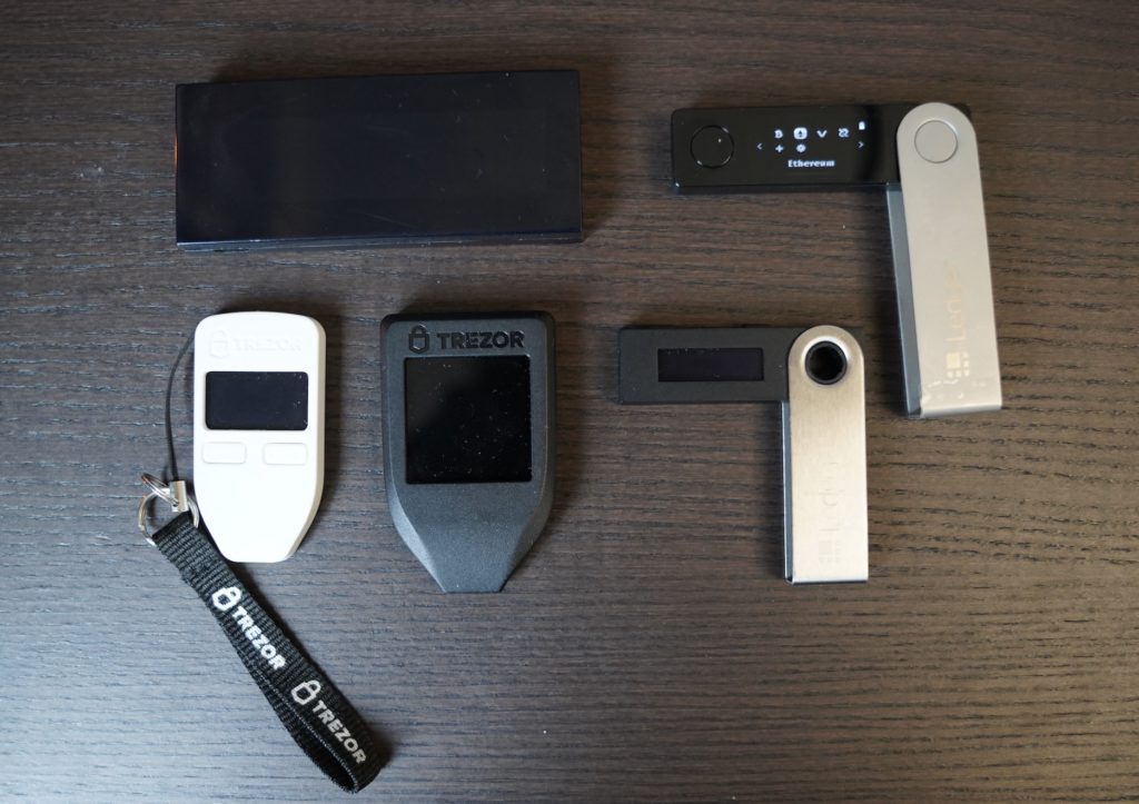 Kokovertailu: KeepKey vs Trezor vs Ledger